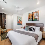 The Smith Luxurious Brand New 3 Bedroom Townhouse By The Beach