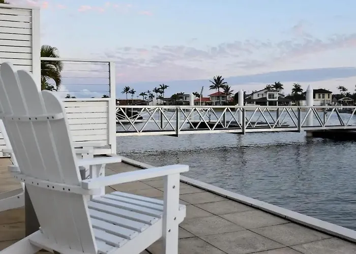 Luxury Mooloolaba Waterfront Retreat