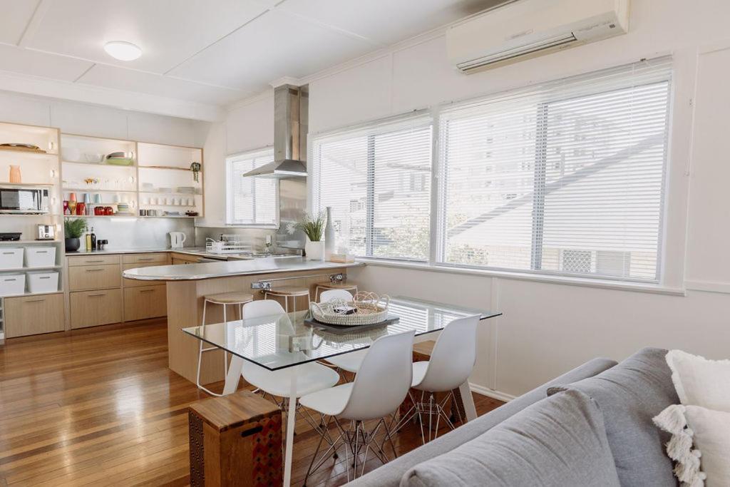 Beachside Pet-friendly Retreat In *