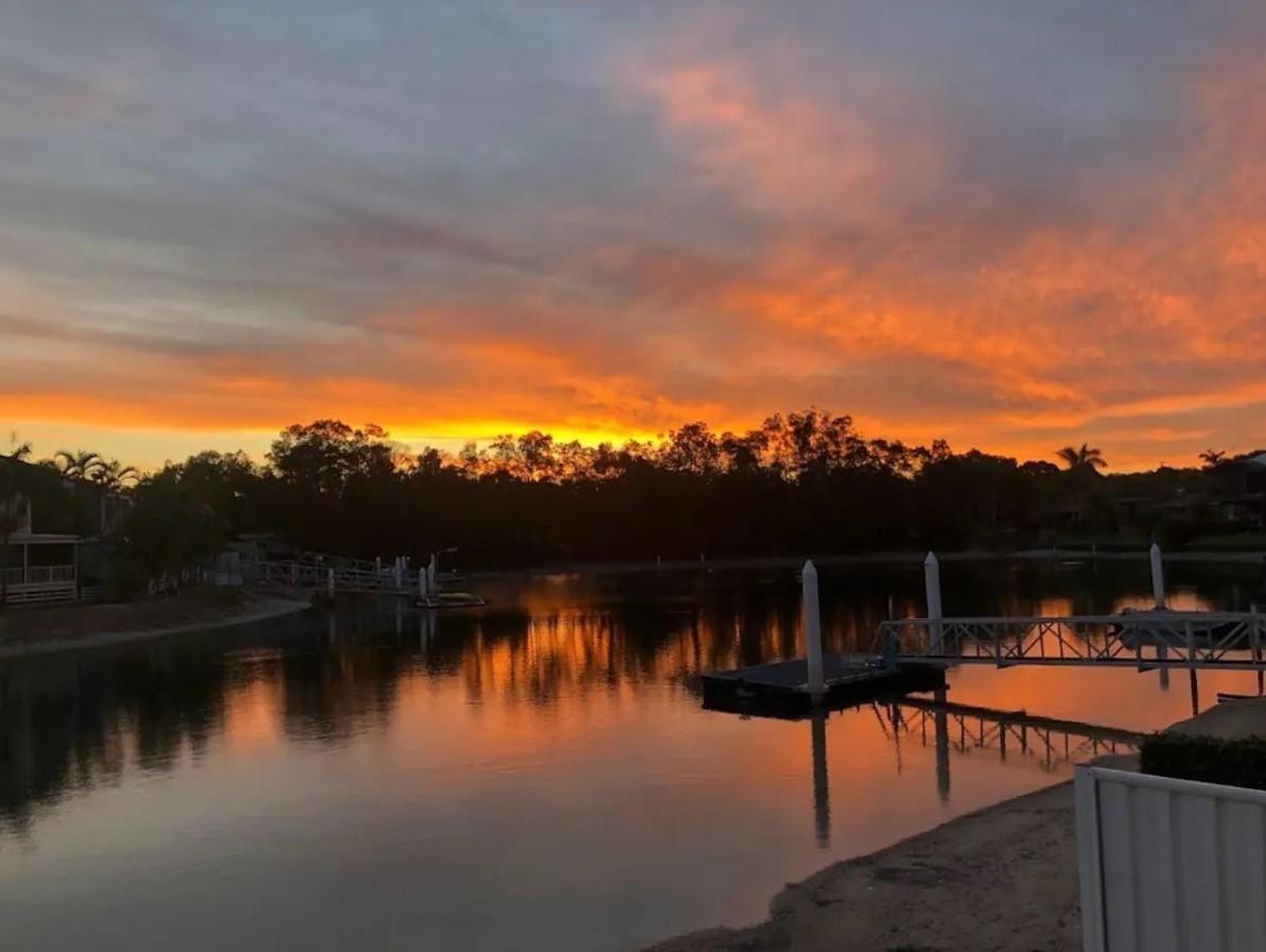 Holiday home Luxury Waterfront Retreat Mooloolaba