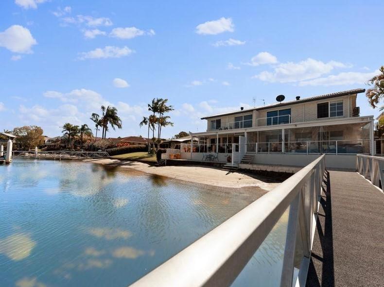 Holiday home Luxury Waterfront Retreat Mooloolaba