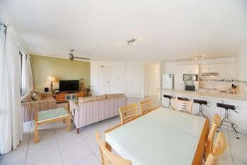 Beachport * Mooloolaba