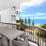 Seaview 31 Luxurious Beachside Two Bedroom Apartment In Seaview Resort With Stunning Views