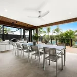 Coorumbong 16 - 5 Bedrooms