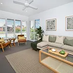 Stunning Mooloolaba Waterfront Home -10 Guests Zb1