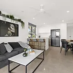 Boutique Apartment In Mooloolaba