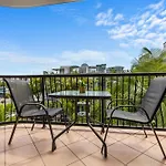 2 Bedroom Central Mooloolaba Resort With Pool, Spa, Mini Golf