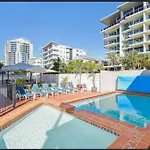 2 Bed Unit On Mooloolaba Esplanade 50 M From Beach