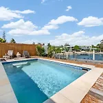 4 Bedroom Home On Canal