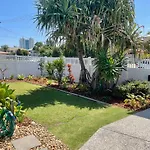 Renovated Beach House In The Heart Of Mooloolaba