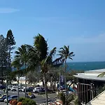Central Mooloolaba Beachfront Apartment - Located In Sandcastles Resort