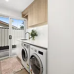 Coastal Home In Mooloolaba