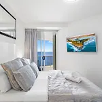 Zanzibar 1002 Penthouse, Sleeps 4