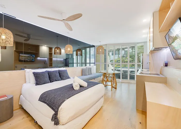 Landmark Resort Renovated Beach Apartment