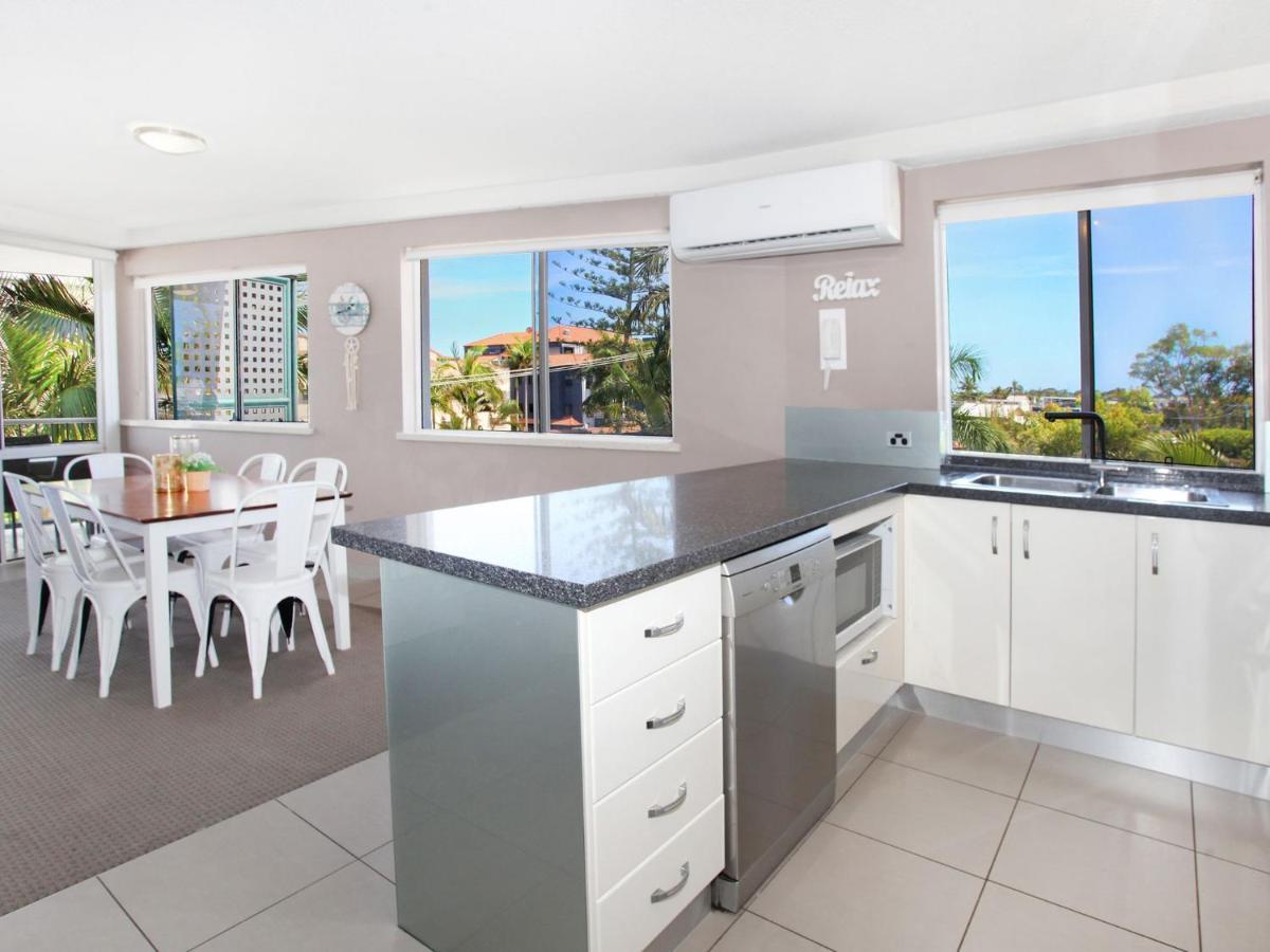 3 Bedroom Unit With Views Of Marina, Close To Beach Mooloolaba