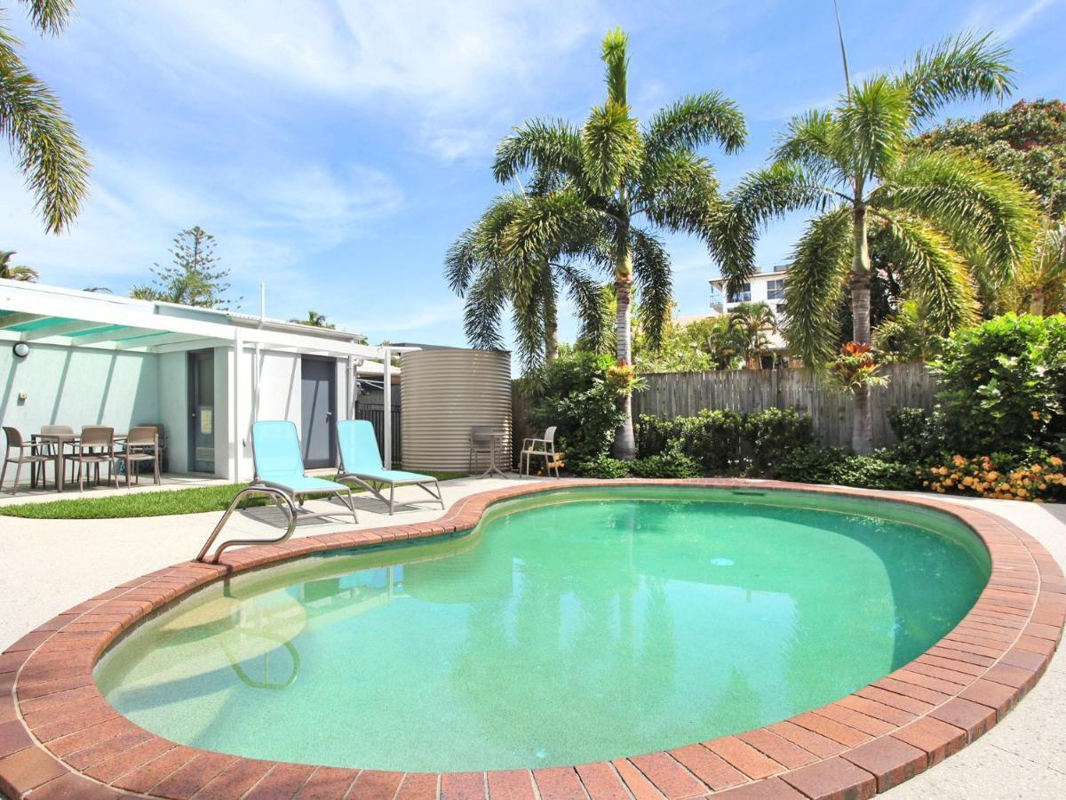3 Bedroom Unit With Views Of Marina, Close To Beach Apartment