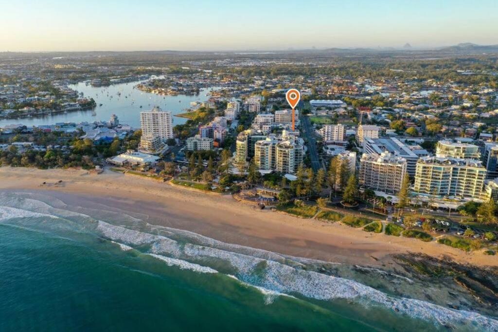 Beach Apartment, Relax, Dine, Wine & Breathe The Salt Air * Mooloolaba
