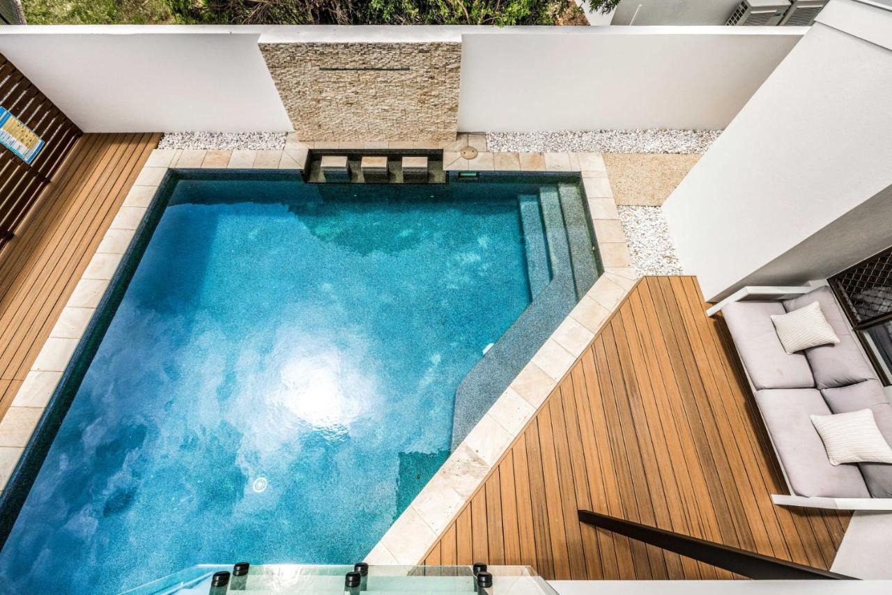 Holiday home Coorumbong 16 - 5 Bedrooms Mooloolaba