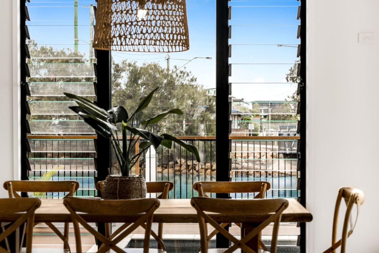 Coorumbong 16 - 5 Bedrooms * Mooloolaba