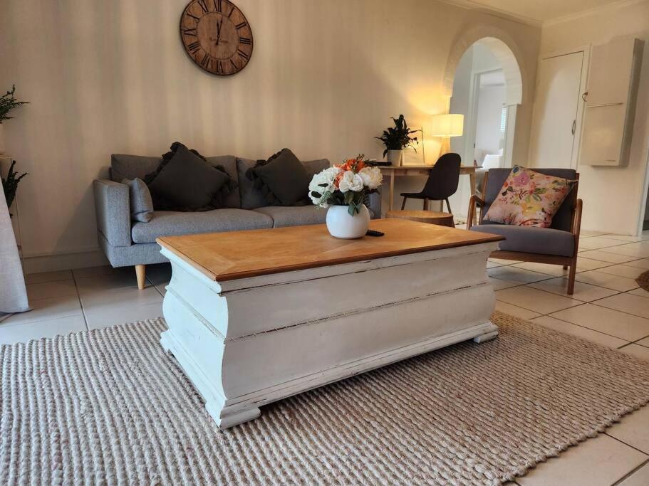 Coastal Apartment *
