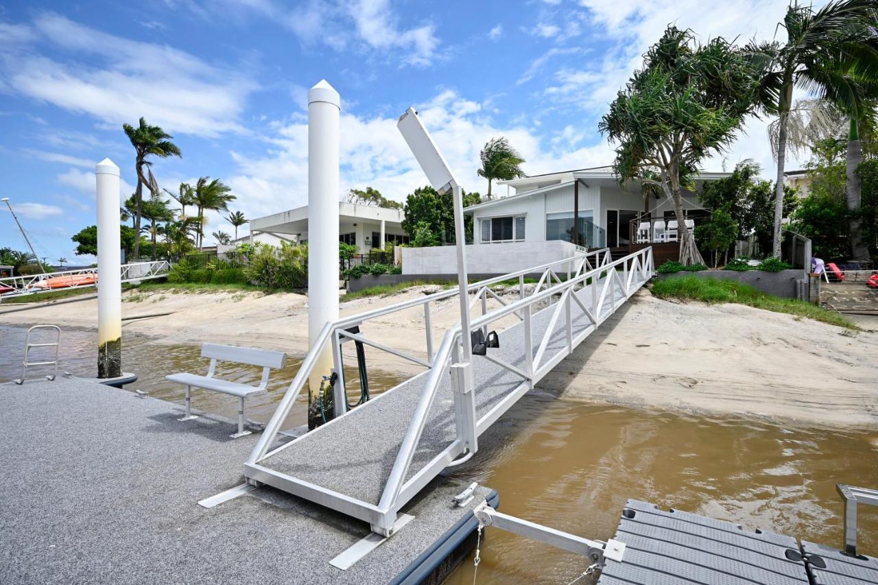 Holiday home Stunning Waterfront -10 Guests Zb1