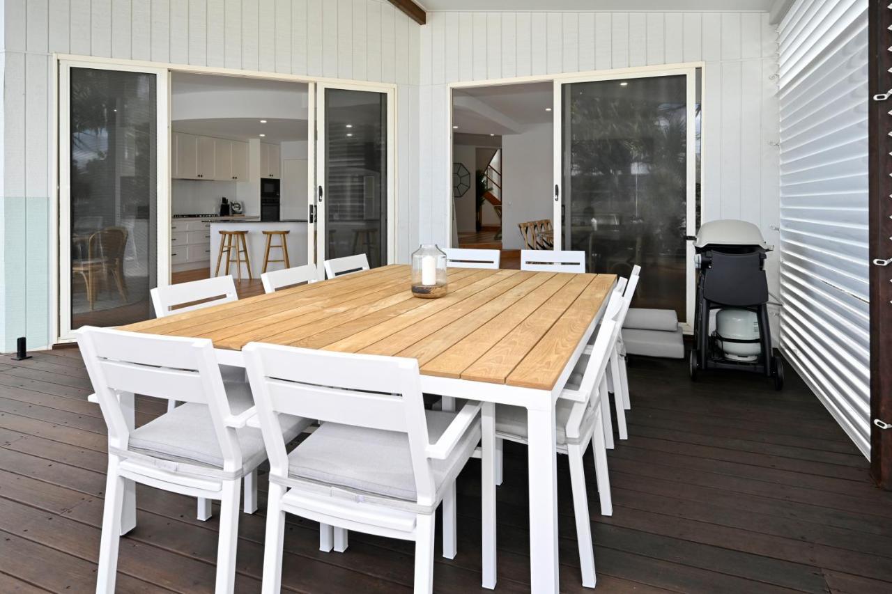 Stunning Waterfront -10 Guests Zb1