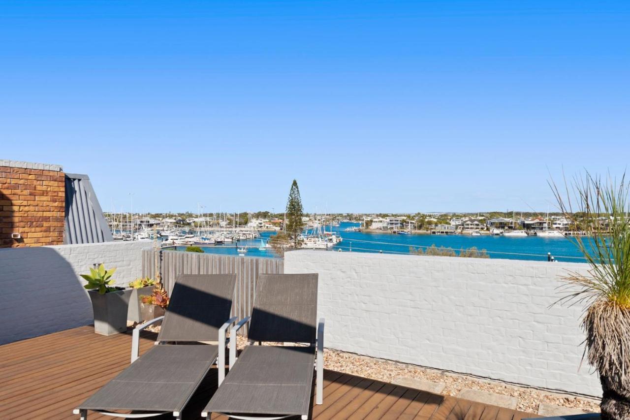 Spectacular Location And Views, 3 Bedrooms , Private Rooftop Apartment Mooloolaba