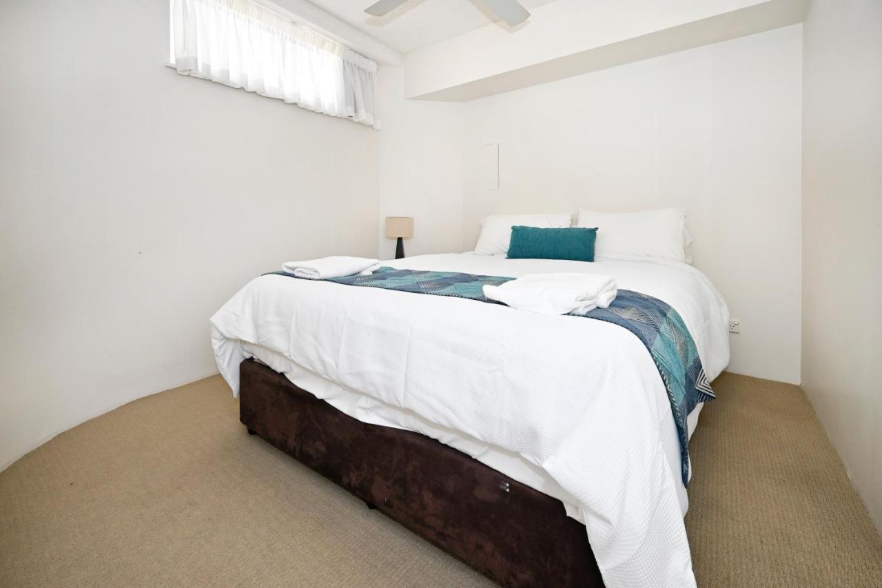 2 B/r Getaway - Perfect Location Zd5 Apartment
