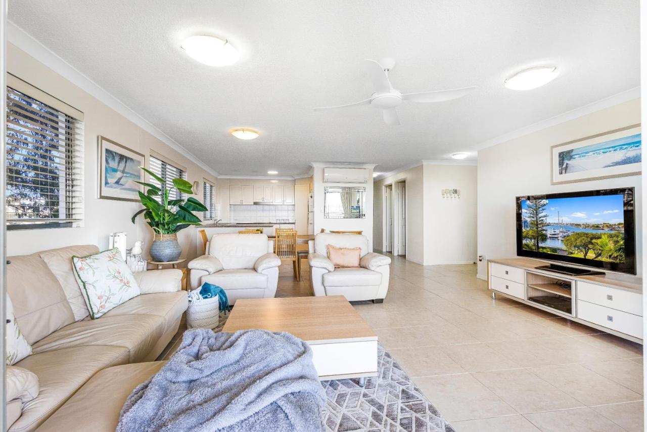Salty Kisses @ Riverdance - 3 Bedroom