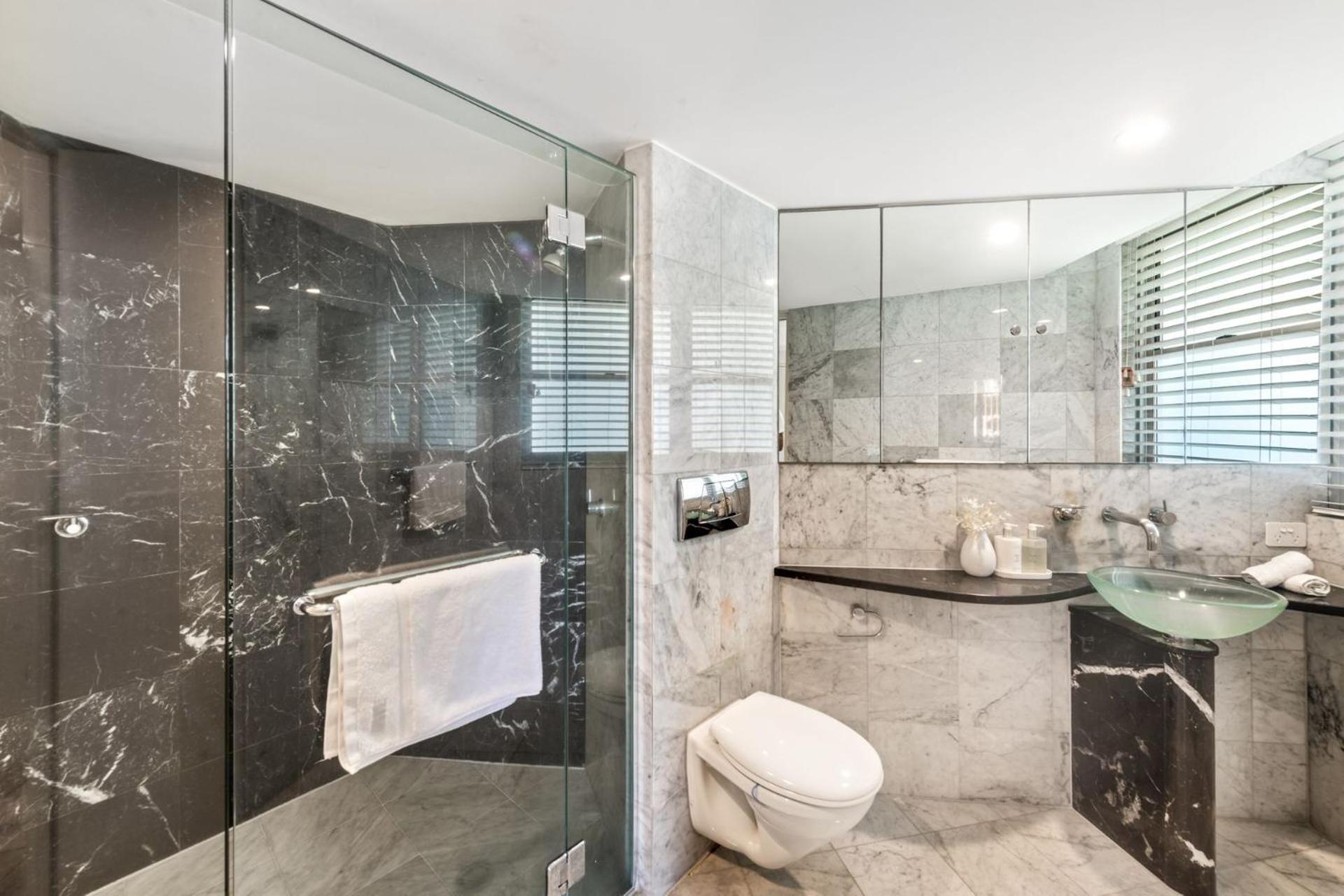 Apartment Sirocco 508 By G1 - Two Bedroom Beachfront Unit *