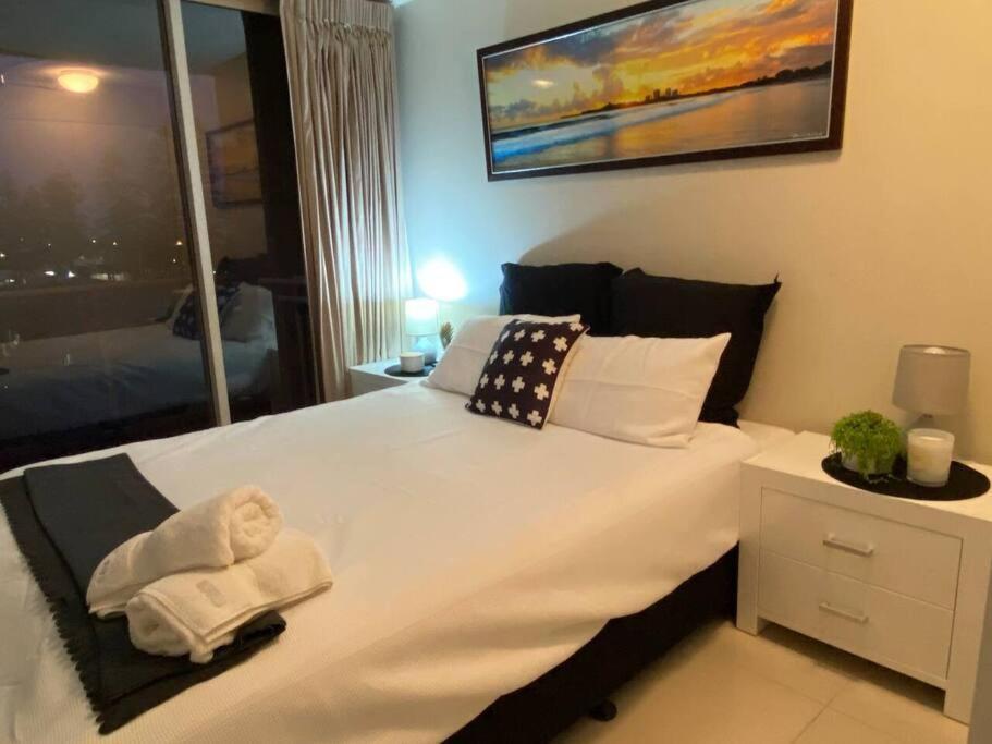 Beachfront - Located In Sandcastles * Mooloolaba