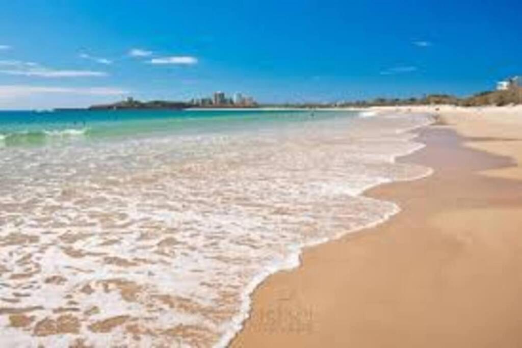 Apartment Beachfront - Located In Sandcastles *