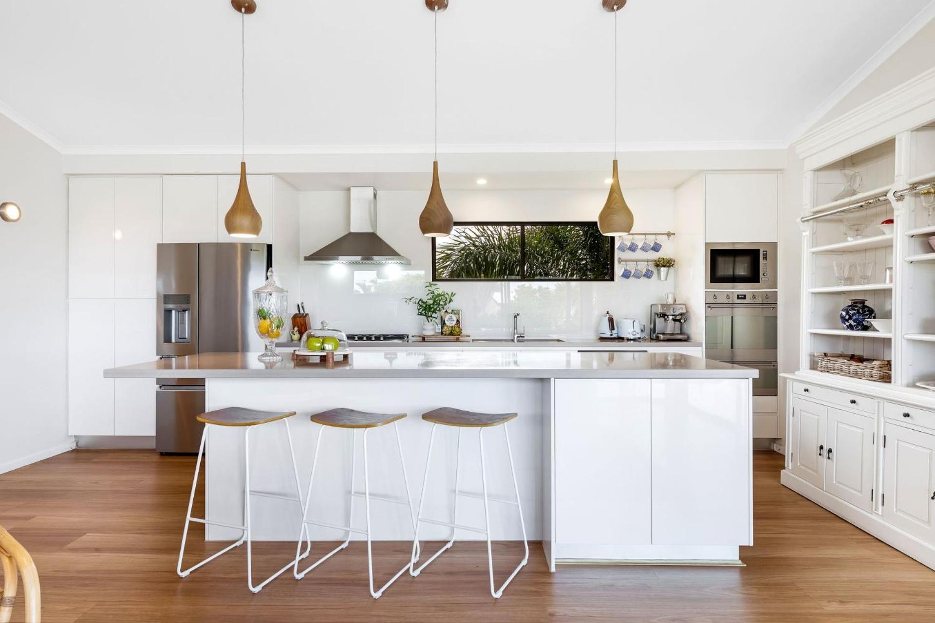 Luxurious Waterfront 5 Bedroom Coastal Retreat On Amarina Holiday home Mooloolaba