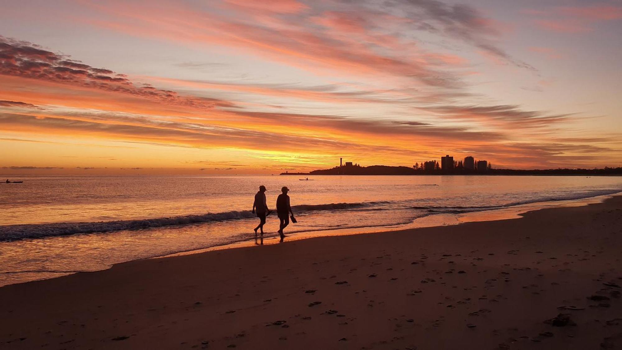 The Penthouse Mooloolaba, Private Luxury Rooftop Living Apartment