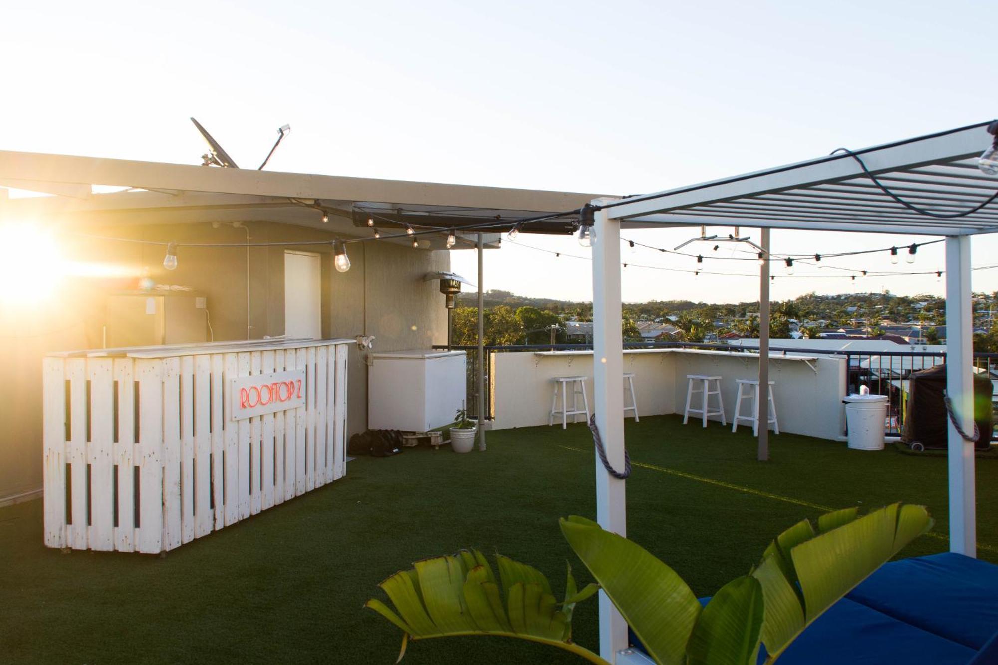 The Penthouse Mooloolaba, Private Luxury Rooftop Living Apartment Mooloolaba