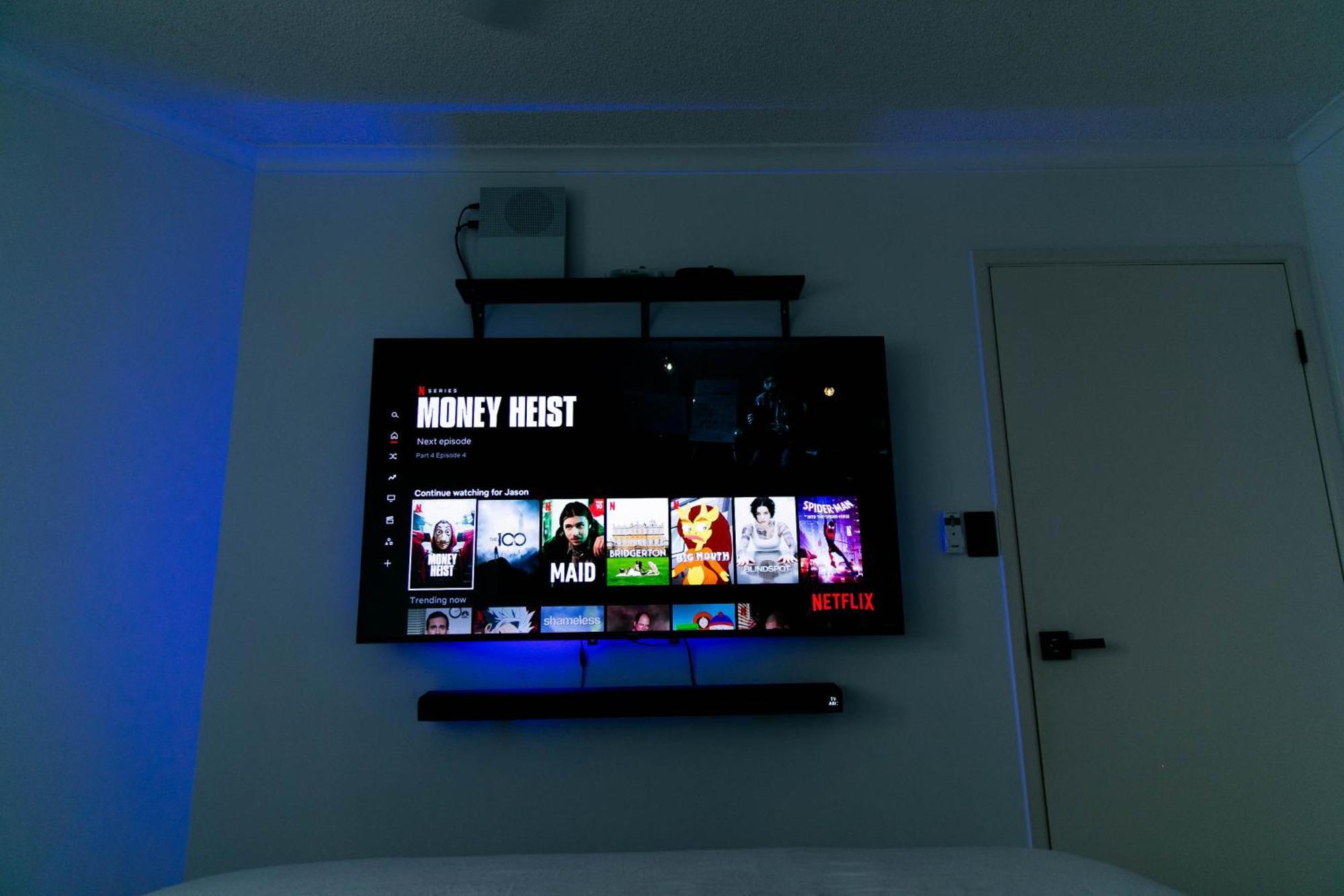 The Penthouse Mooloolaba, Private Luxury Rooftop Living Apartment Mooloolaba