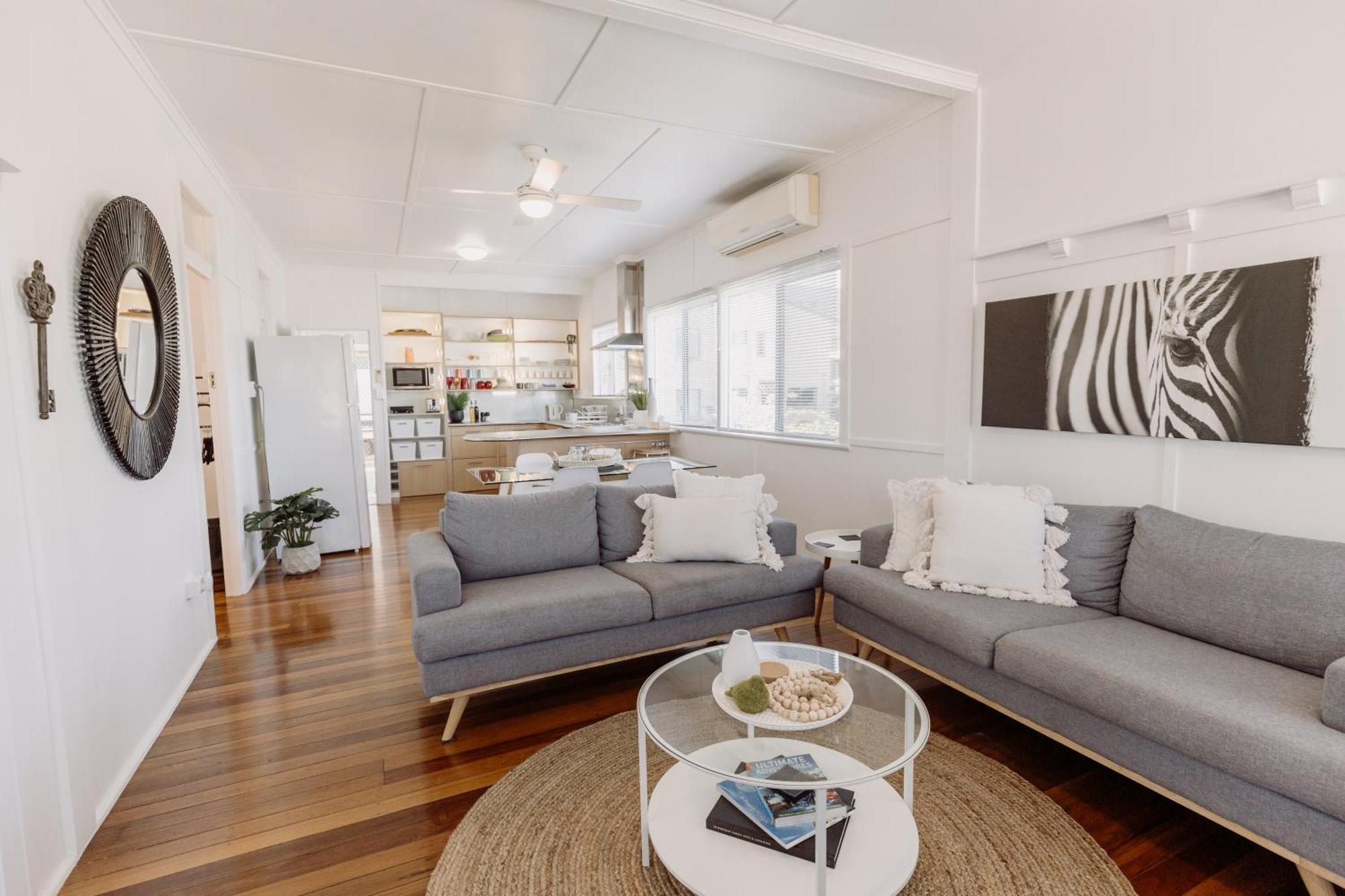 Beachside Pet-friendly Retreat In Holiday home *