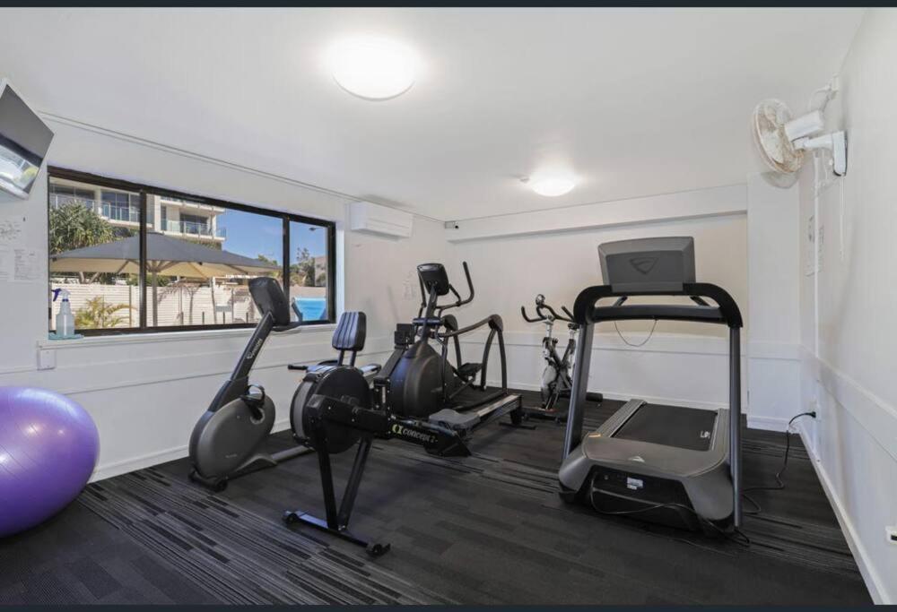 2 Bed Unit On Esplanade 50 M From Apartment