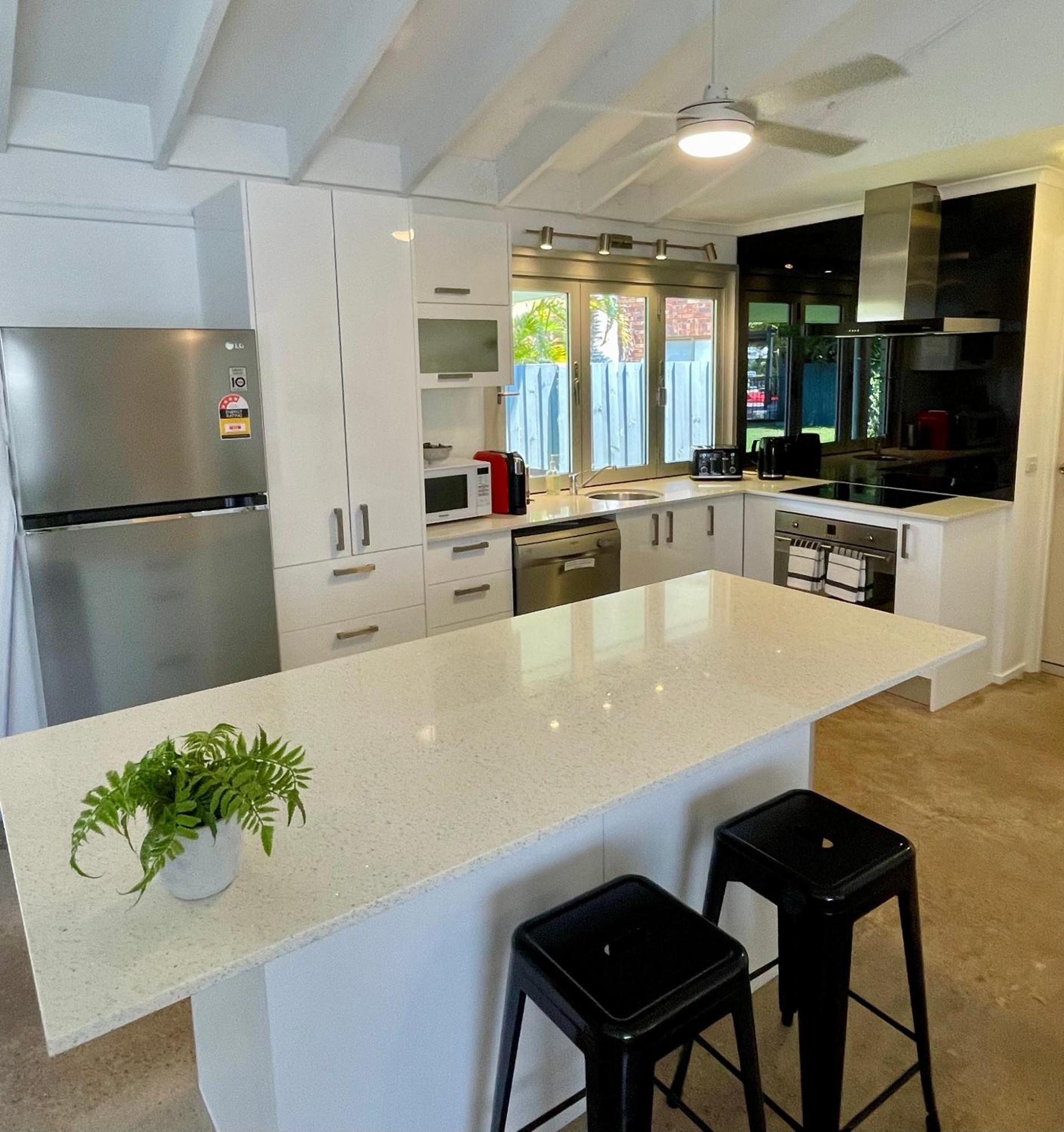 Renovated House In The Heart Of Holiday home Mooloolaba