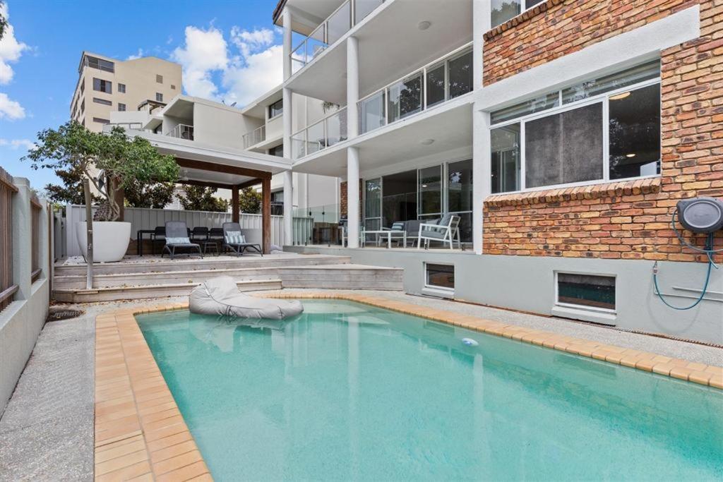 58 Parkyn Unit 3 Apartment *