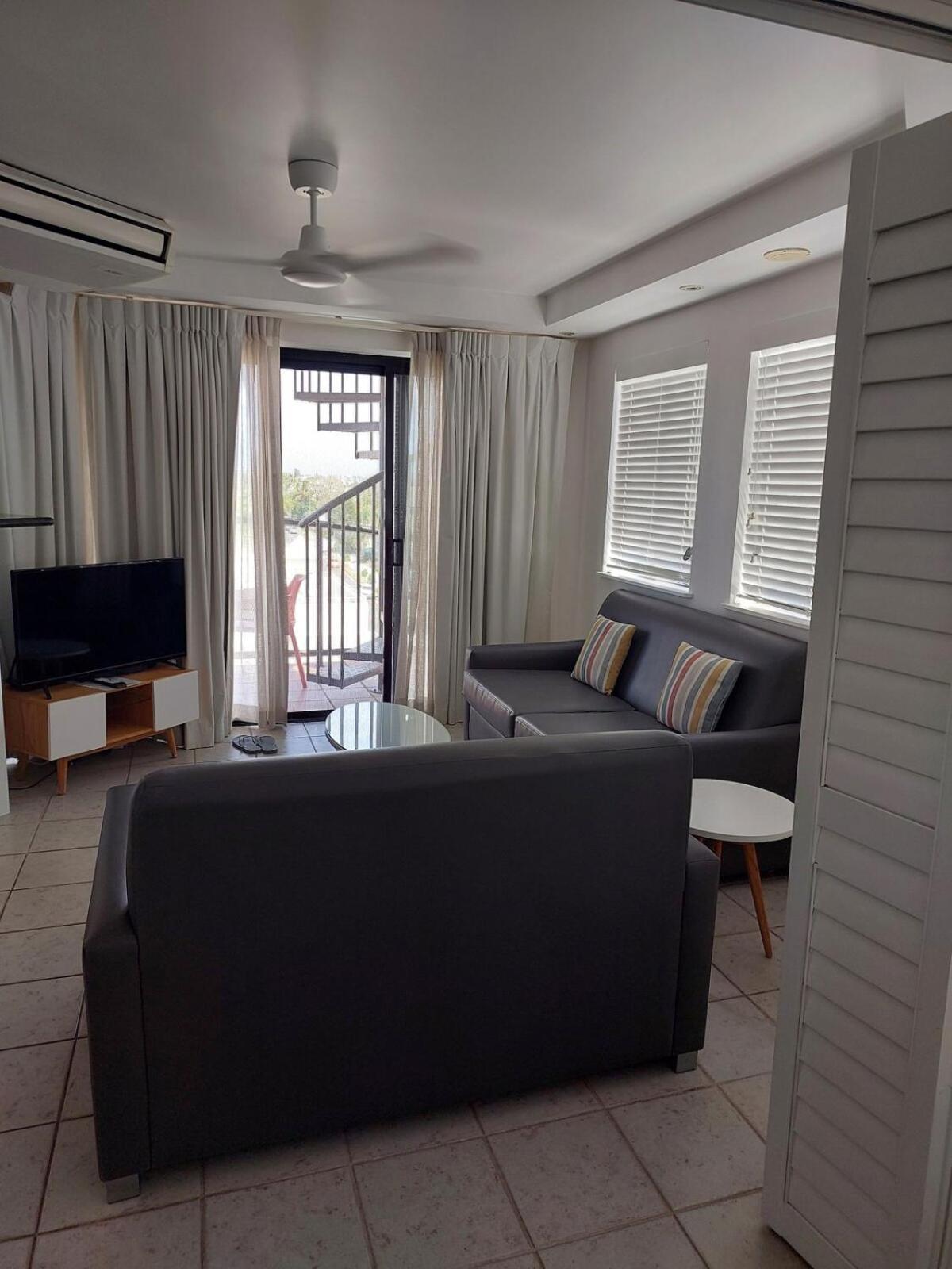 Stylish 1 Bedroom With Private Rooftop