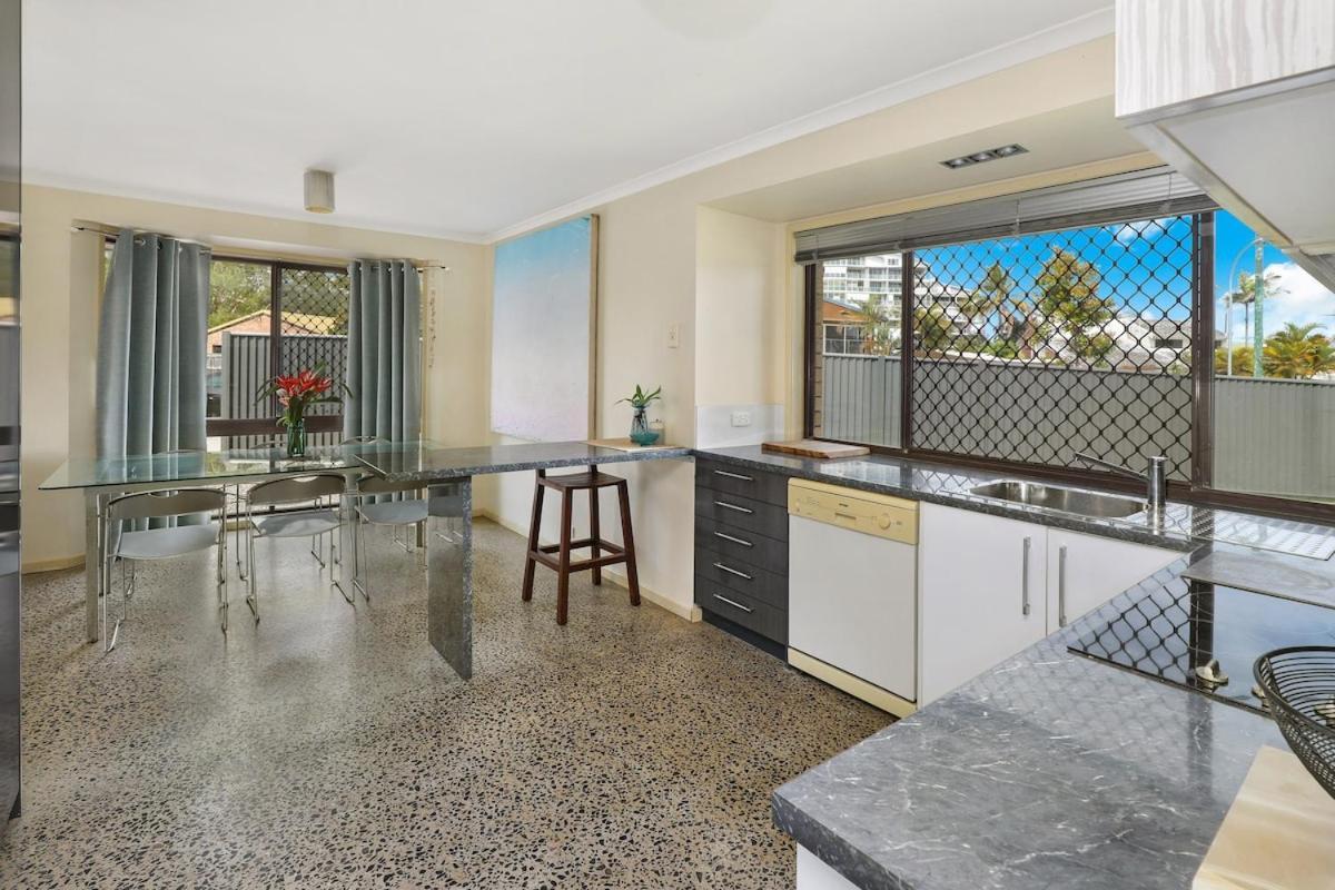 Naroo7- Prime, Centre Of Location Holiday home