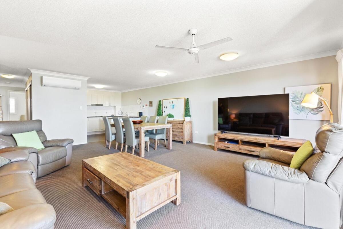 Riverdance Apt. 14 *