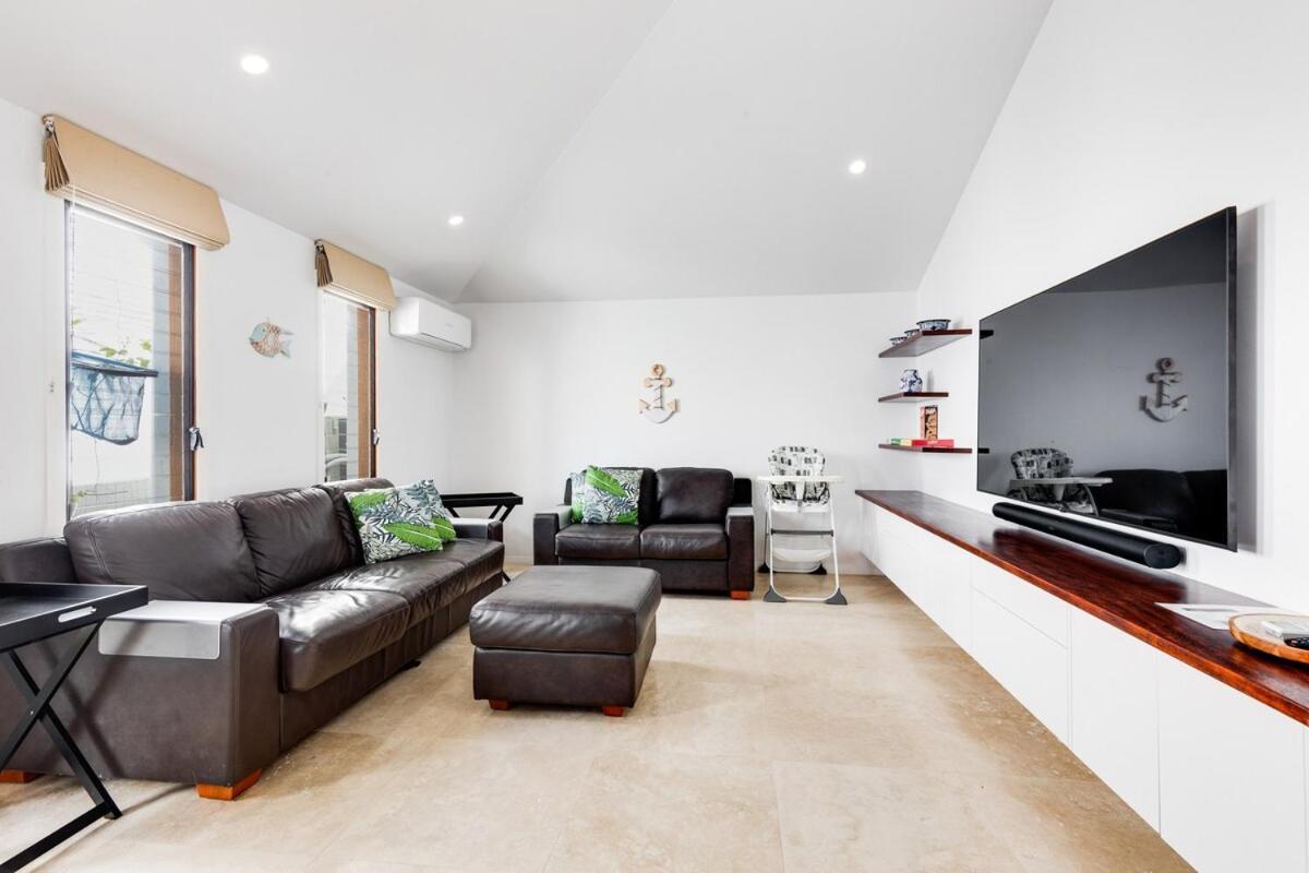 Luxurious, Tropical Haven, Mooloolaba- Moonda5