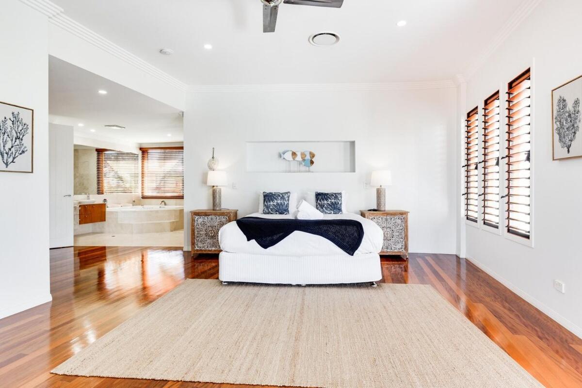 Holiday home Luxurious, Tropical Haven, Mooloolaba- Moonda5 Mooloolaba