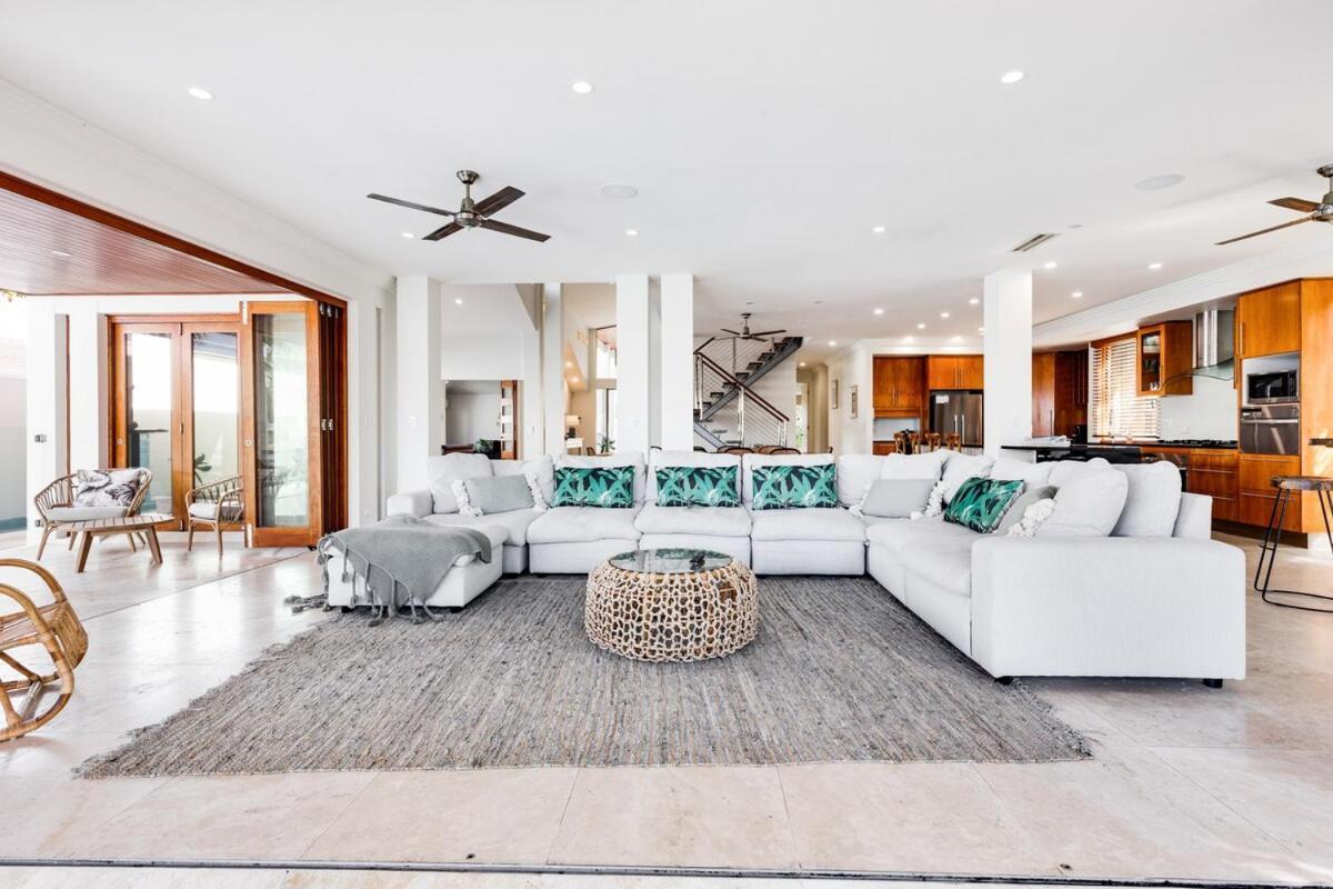 Luxurious, Tropical Haven, Mooloolaba- Moonda5