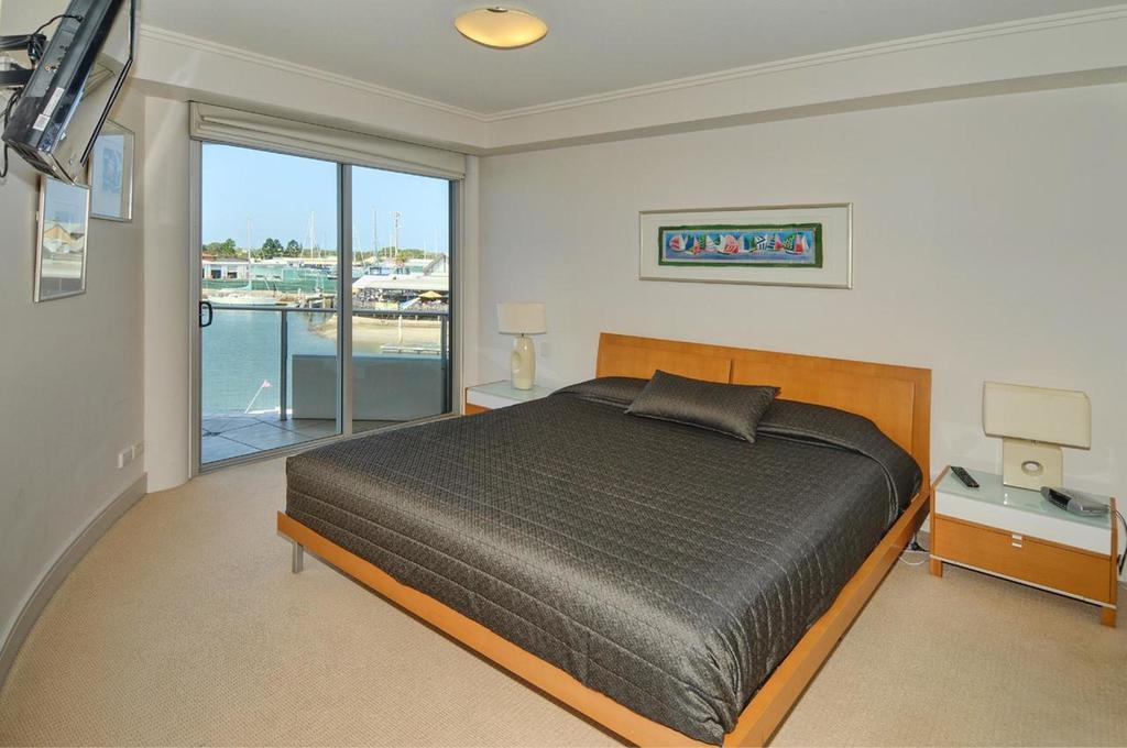 Aparthotel Bluewater Point 4*