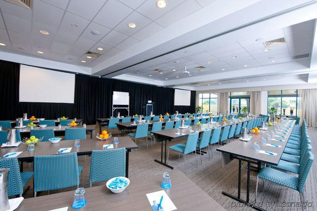 Mantra Aparthotel 4*