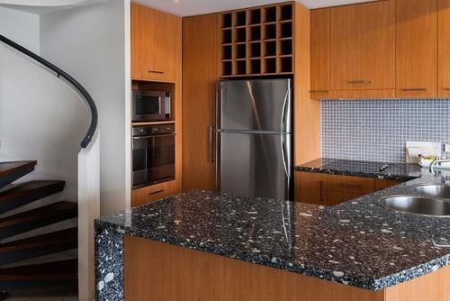 Bluewater Point Aparthotel 4*