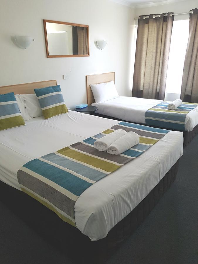 Twin Pines Motel Mooloolaba